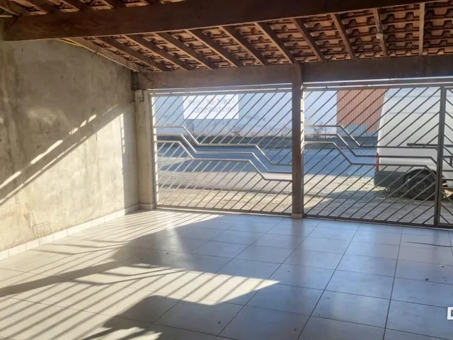 Casa 3 quartos e 2 banheiros, à venda, no bairro Jardim Ponte Grande em Mogi das Cruzes