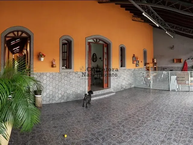 Casa com 300m² 3 quartos e 2 banheiros, à venda, no bairro Jardim Santa Maria em Jacareí