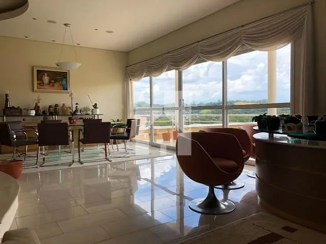 Casa com 1060m² 8 quartos e 7 banheiros, à venda, no bairro Caxambu em Jundiaí