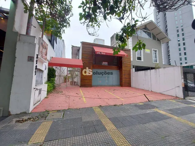 Casa para alugar, no bairro Pinheiros em São Paulo