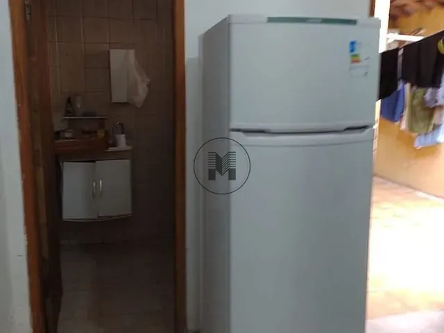 Casa com 250m² 3 quartos e 3 banheiros, à venda, no bairro Jardim Rony em Guaratinguetá