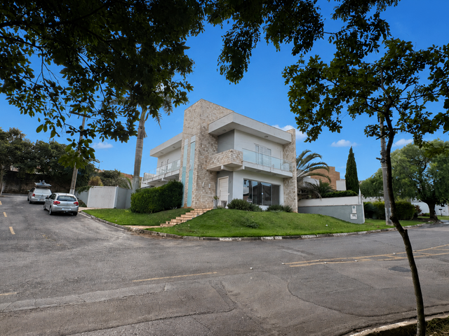 Casa 4 quartos e 5 banheiros, para alugar, no bairro Vila Monte Verde em Tatuí