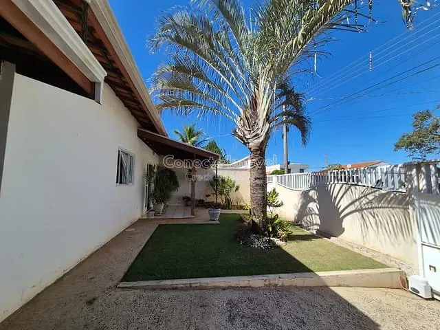 Casa com 300m² 3 quartos e 3 banheiros, à venda, no bairro Residencial dos Imigrantes em Holambra