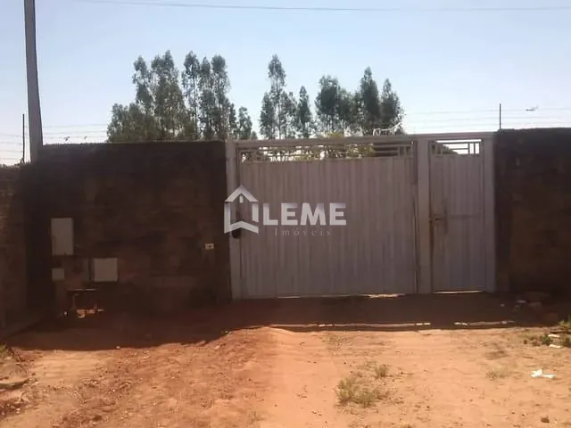 Casa com 500m² 3 quartos e 1 banheiro, à venda, no bairro Loteamento Pôr do Sol II em Mococa