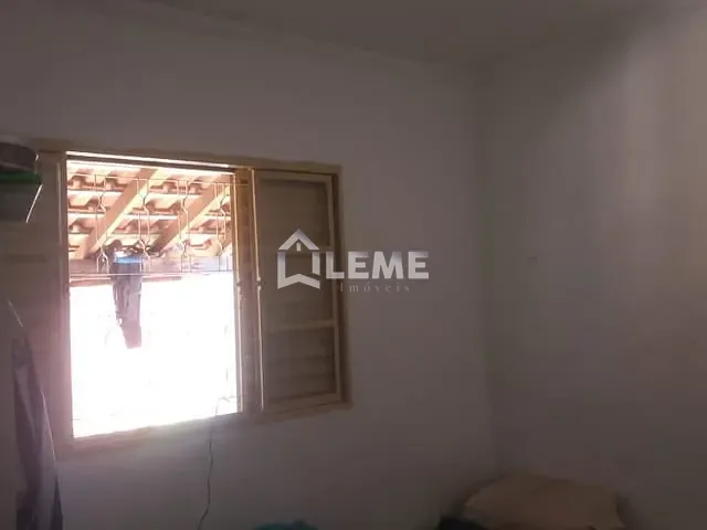 Casa com 500m² 3 quartos e 1 banheiro, à venda, no bairro Loteamento Pôr do Sol II em Mococa