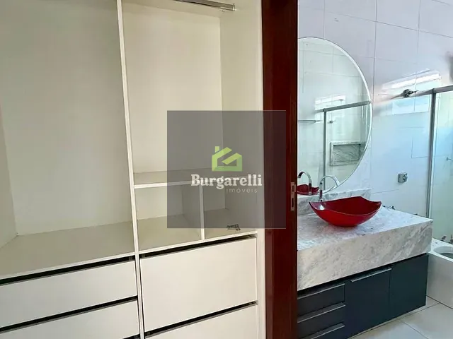 Casa 3 quartos e 1 banheiro, para alugar, no bairro Residencial Sant'ana I em Lavras