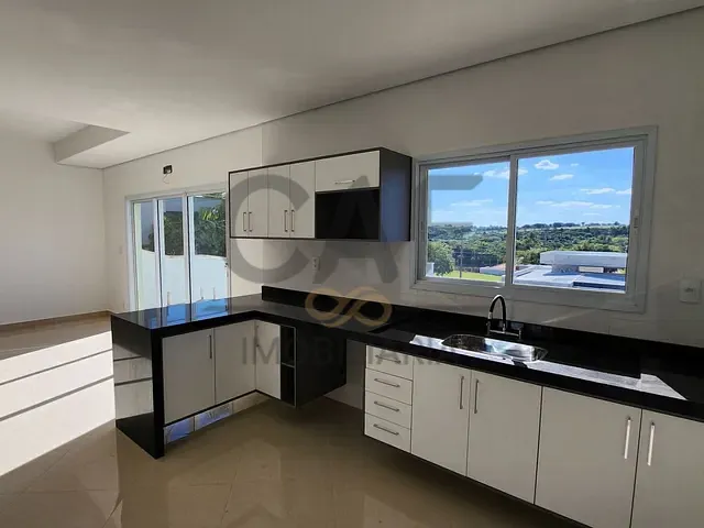 Casa com 546m² 3 quartos e 3 banheiros, à venda ou para alugar, no bairro Lago Da Barra em Jaguariúna