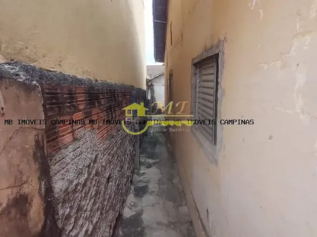 Casa com 300m² 3 quartos e 1 banheiro, à venda, no bairro Parque Dom Pedro II em Campinas