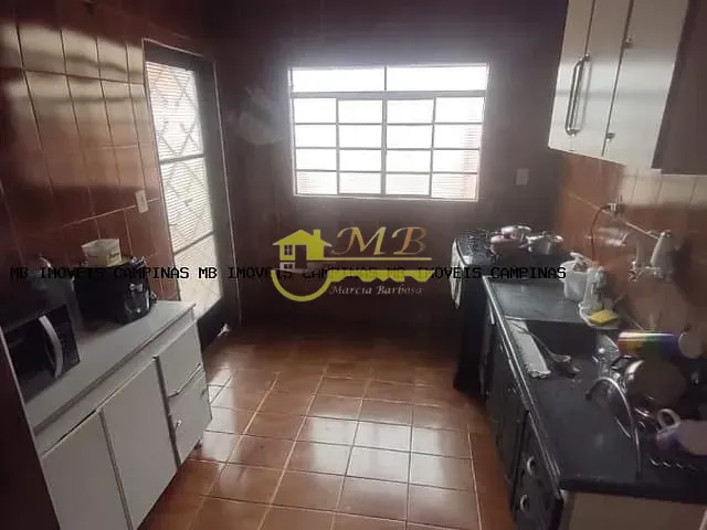 Casa com 300m² 3 quartos e 1 banheiro, à venda, no bairro Parque Dom Pedro II em Campinas