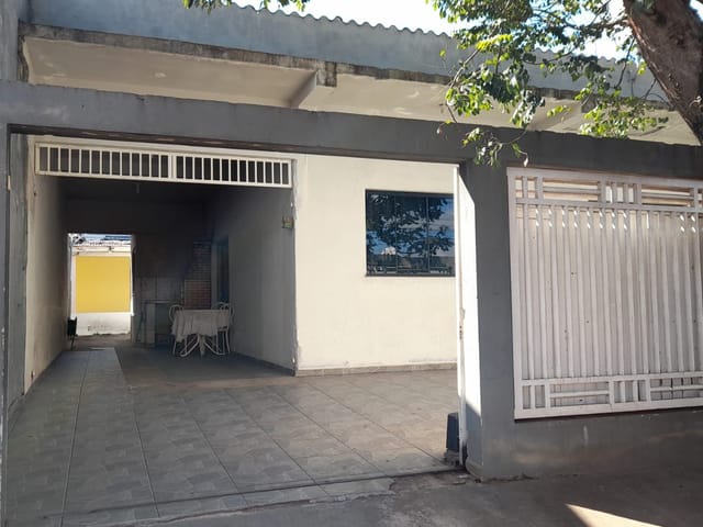 Casa com 250m² 2 quartos e 1 banheiro, à venda, no bairro Jardim Santo Amaro em Cambé