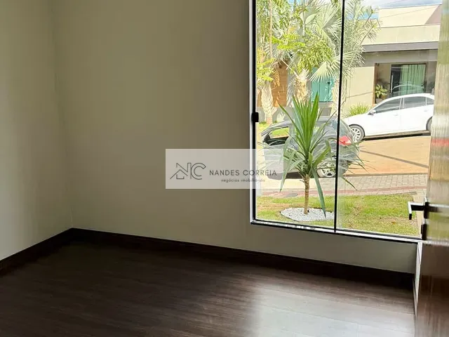 Casa 3 quartos e 2 banheiros, à venda, no bairro Jardim Bela Itália em Cambé
