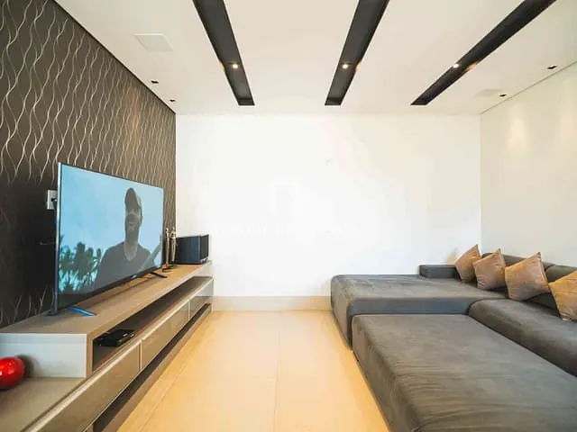 Casa com 513m² 4 quartos e 6 banheiros, à venda, no bairro Condomínio Residencial e Comercial Fazenda Santa Petronilla em Bragança Paulista