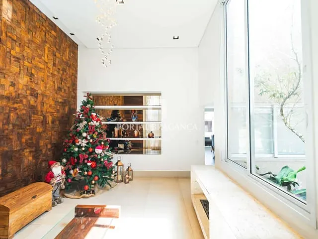 Casa com 513m² 4 quartos e 6 banheiros, à venda, no bairro Condomínio Residencial e Comercial Fazenda Santa Petronilla em Bragança Paulista