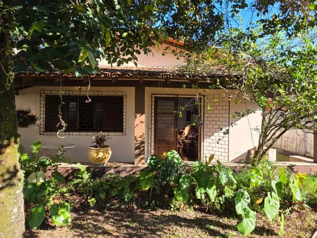 Casa 3 quartos e 2 banheiros, à venda, no bairro Balneário Remanso em Rio das Ostras