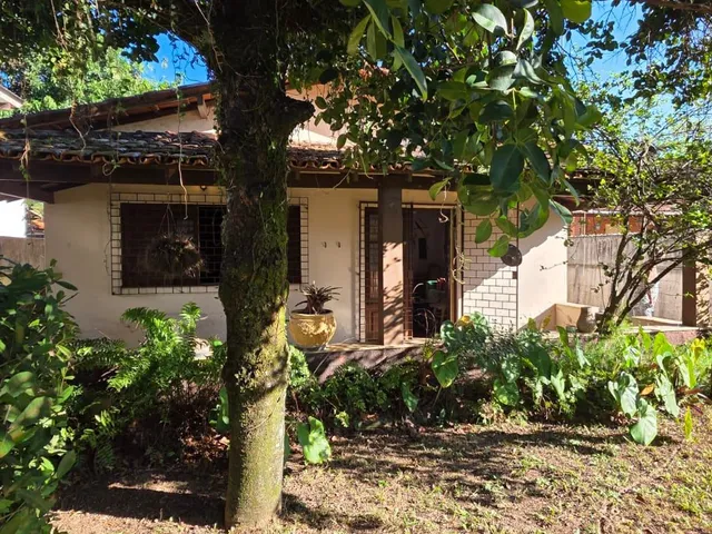 Casa 3 quartos e 2 banheiros, à venda, no bairro Balneário Remanso em Rio das Ostras