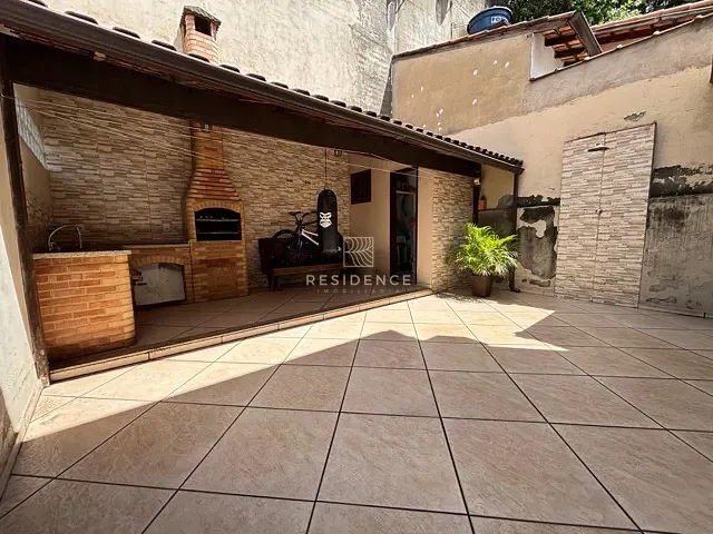 Casa 3 quartos e 3 banheiros, à venda, no bairro Retiro em Volta Redonda