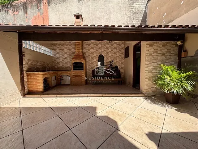 Casa 3 quartos e 3 banheiros, à venda, no bairro Retiro em Volta Redonda