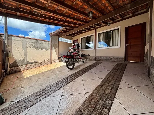 Casa 3 quartos e 3 banheiros, à venda, no bairro Retiro em Volta Redonda