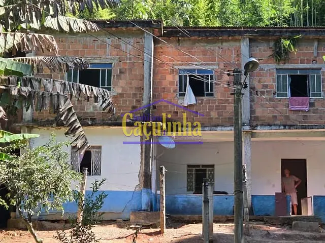 Casa com 2880m², à venda, no bairro Boca do Mato em Barra do Piraí