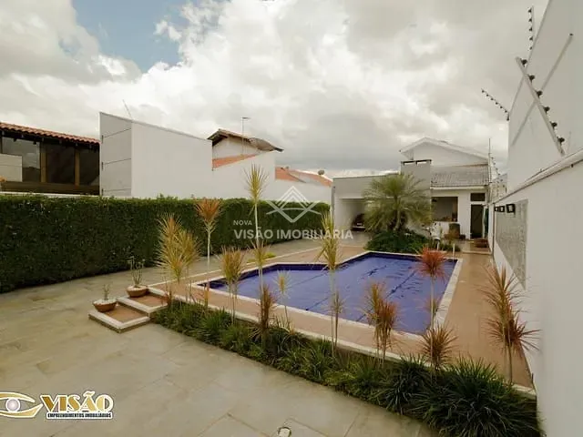 Casa com 450m² 2 quartos e 2 banheiros, à venda, no bairro Jardim Maringá em Sinop