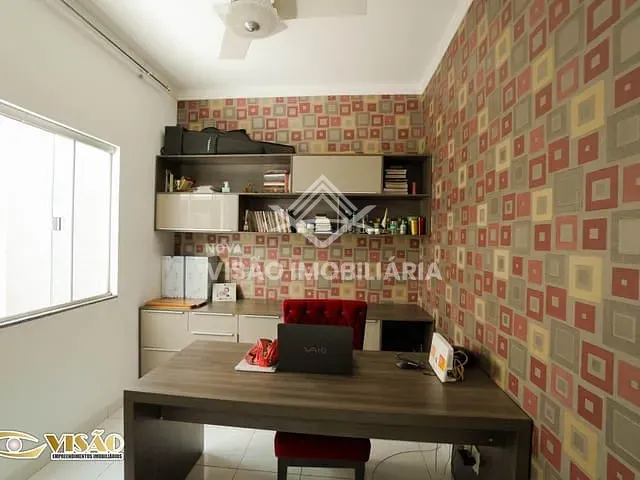 Casa com 450m² 2 quartos e 2 banheiros, à venda, no bairro Jardim Maringá em Sinop