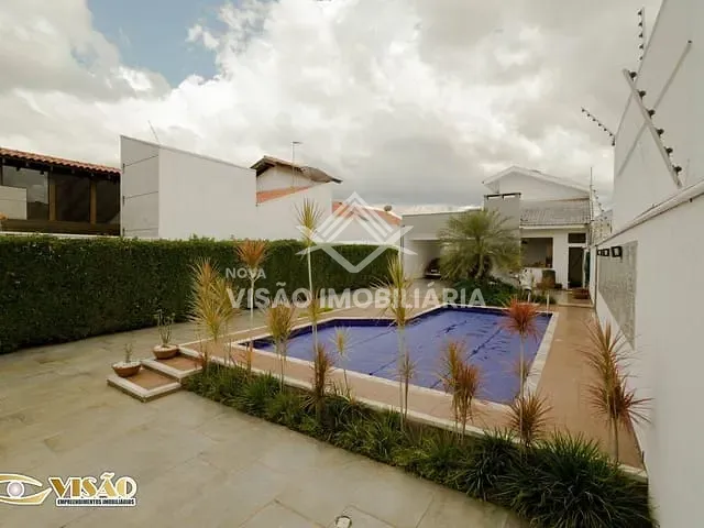 Casa com 450m² 2 quartos e 2 banheiros, à venda, no bairro Jardim Maringá em Sinop