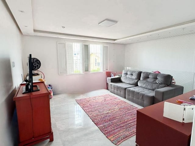 Casa com 390m² 2 quartos e 4 banheiros, à venda, no bairro Glória em Macaé