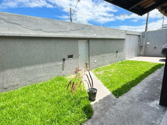 Casa com 390m² 2 quartos e 4 banheiros, à venda, no bairro Glória em Macaé