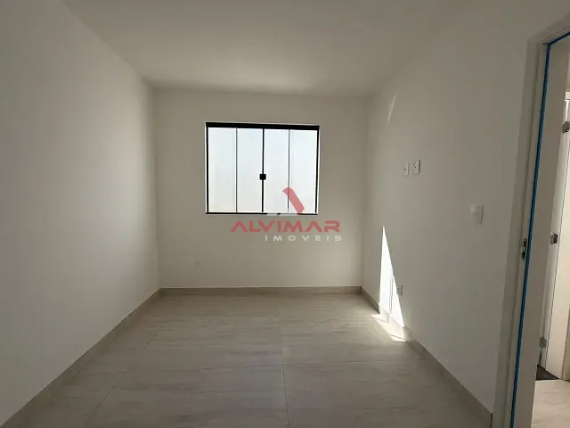 Casa 2 quartos e 1 banheiro, à venda, no bairro Bairro de Fátima (Califórnia da Barra) em Barra do Piraí
