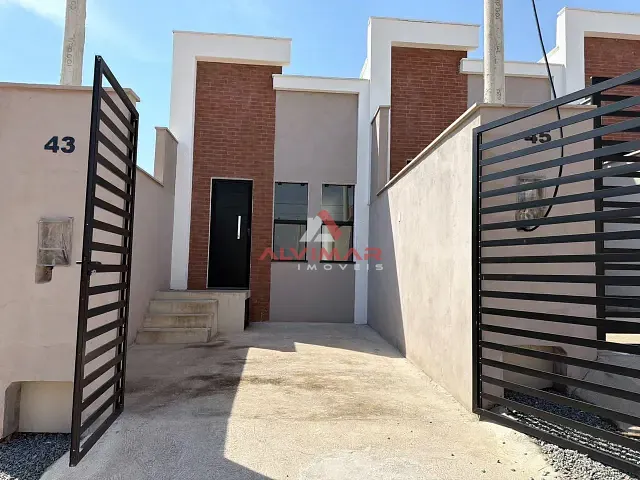 Casa 2 quartos e 1 banheiro, à venda, no bairro Bairro de Fátima (Califórnia da Barra) em Barra do Piraí