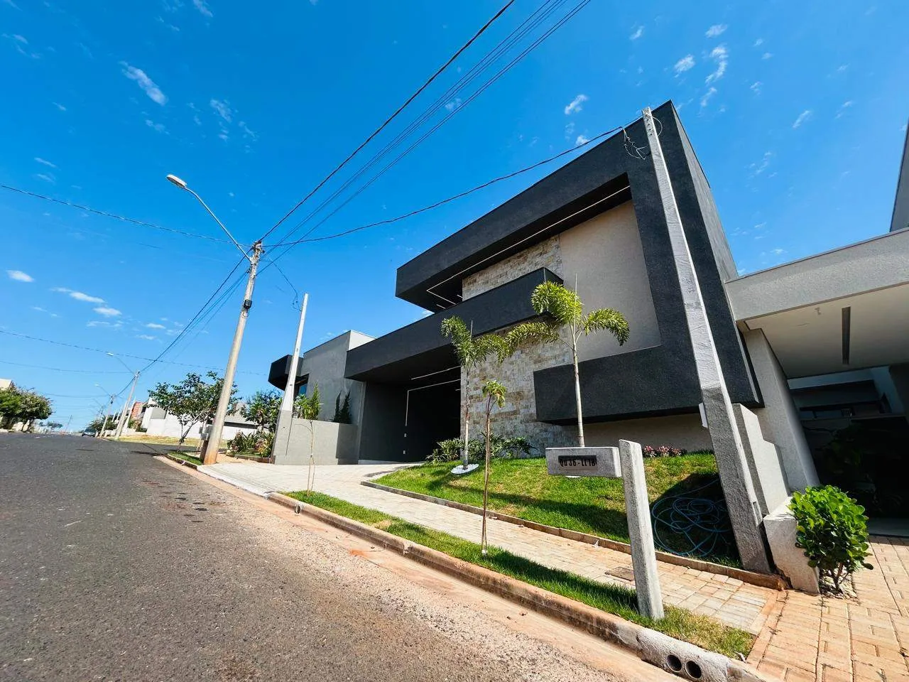 Casa, 3 quartos, 159 m² - Foto 1