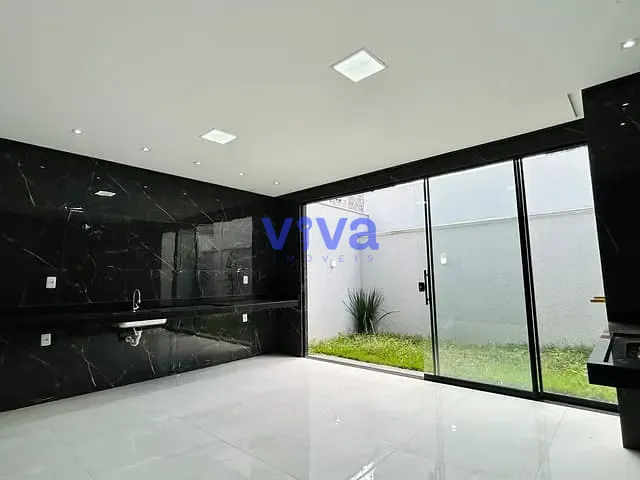 Casa com 210m² 3 quartos e 3 banheiros, à venda, no bairro Setor Serra Dourada - 3ª Etapa em Aparecida de Goiânia