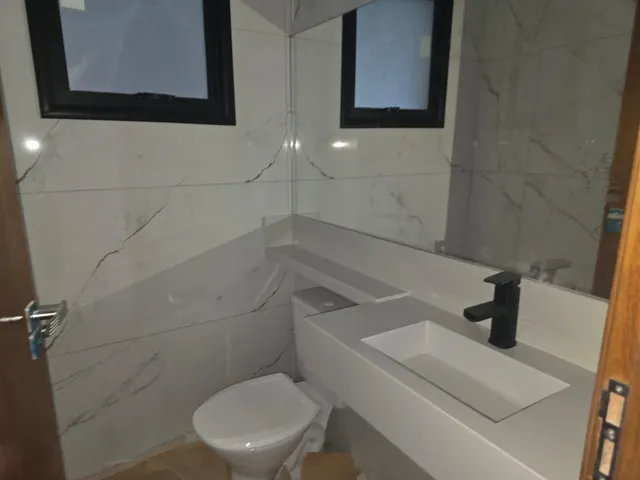 Casa 3 quartos e 3 banheiros, à venda, no bairro Residencial Algarve em Mogi das Cruzes