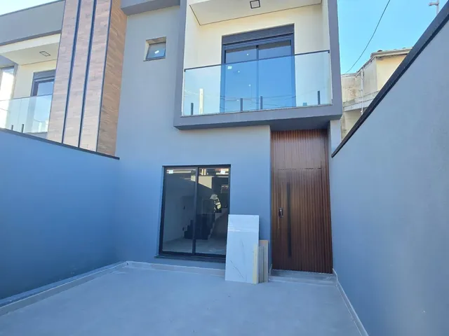Casa 3 quartos e 3 banheiros, à venda, no bairro Residencial Algarve em Mogi das Cruzes