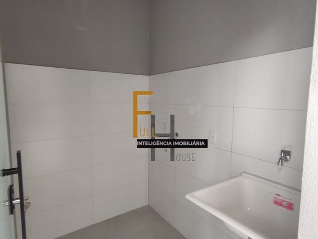 Casa com 228m² 3 quartos e 3 banheiros, à venda, no bairro Vila Rosa em Goiânia