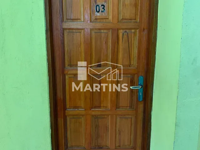 Casa 1 quarto e 1 banheiro, para alugar, no bairro Jardim São Mateus em Taboão da Serra