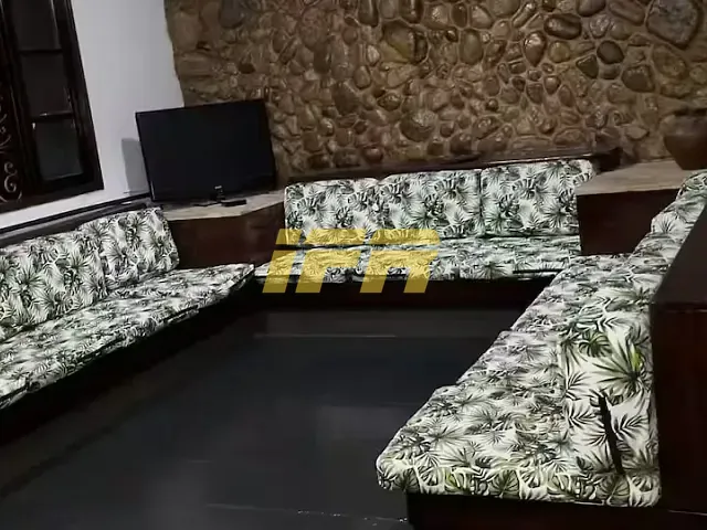 Casa com 300m² 2 quartos e 2 banheiros, à venda, no bairro Centro em Ubatuba