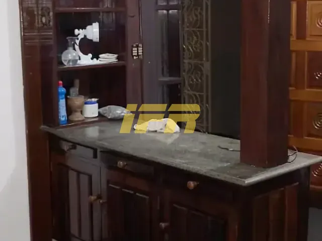 Casa com 300m² 2 quartos e 2 banheiros, à venda, no bairro Centro em Ubatuba