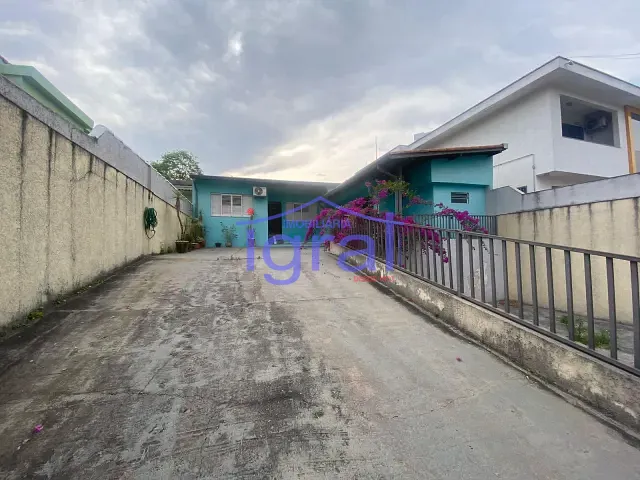 Casa para alugar, no bairro Vila Guarani (Z Sul) em São Paulo