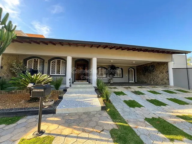 Casa com 610m² 3 quartos e 5 banheiros, à venda, no bairro Condomínio Estância das Flores em Jaguariúna