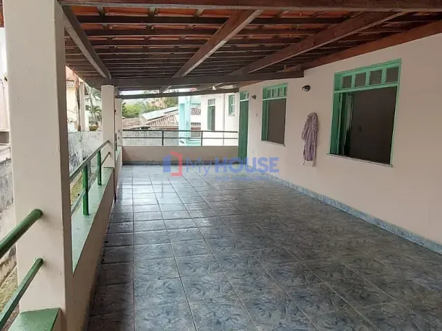 Casa 5 quartos e 6 banheiros, para alugar, no bairro Nossa Senhora da Vitória em Ilhéus