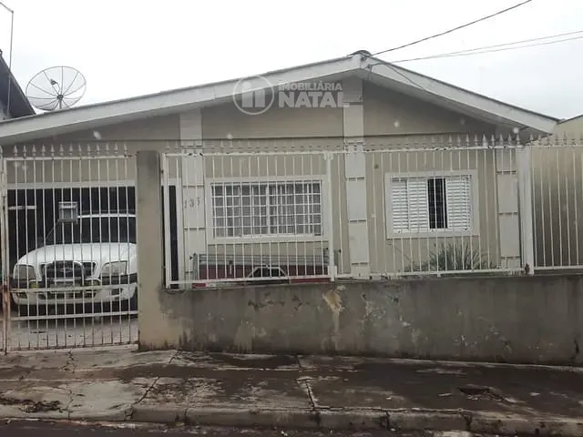 Casa com 250m² 2 quartos e 1 banheiro, à venda, no bairro Progresso em Londrina