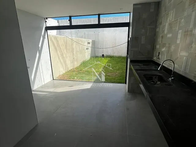 Casa 2 quartos e 2 banheiros, à venda, no bairro São José do Imbassaí em Maricá