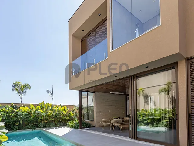 Casa com 450m² 4 quartos e 7 banheiros, à venda, no bairro Tamboré em Santana de Parnaíba