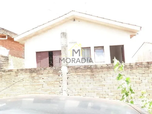 Casa com 200m² 3 quartos e 2 banheiros, à venda, no bairro Parque dos Municipios I em Guaxupé