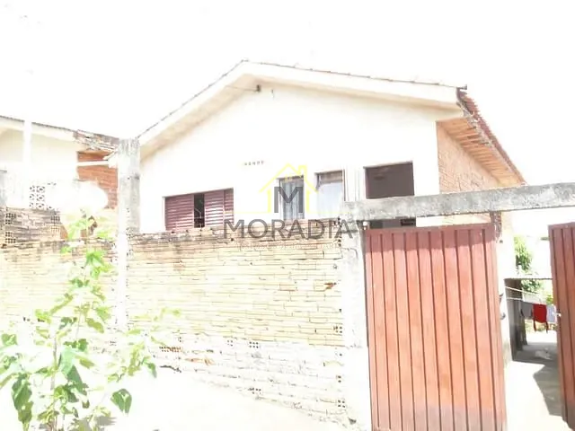Casa com 200m² 3 quartos e 2 banheiros, à venda, no bairro Parque dos Municipios I em Guaxupé