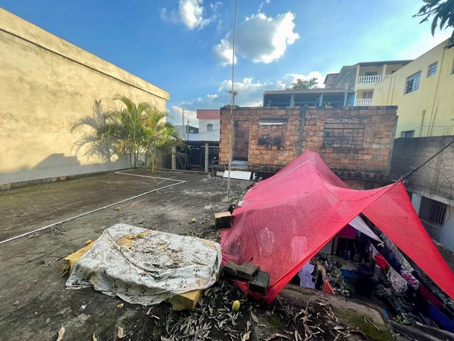 Casa 5 quartos e 2 banheiros, à venda, no bairro Tupi B em Belo Horizonte