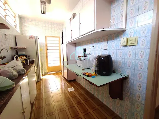 Casa com 290m² 3 quartos e 3 banheiros, para alugar, no bairro Vila Nossa Senhora das Graças em Taubaté