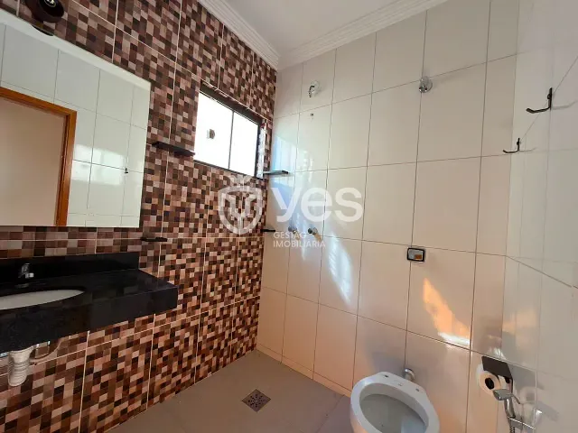 Casa 2 quartos e 1 banheiro, à venda, no bairro Centro em Araxá