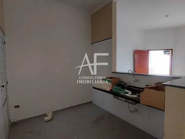 Casa com 150m² 2 quartos e 1 banheiro, à venda, no bairro Jardim Gurilândia em Taubaté